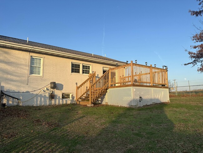 Foto del edificio - 8890 W Farm Rd 104