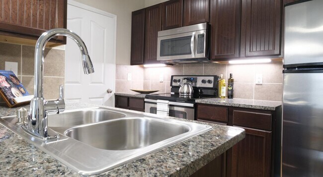 Building Photo - A Home Like No Other – $500 Special