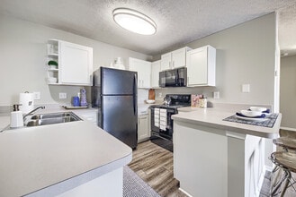 Building Photo - Brooksedge