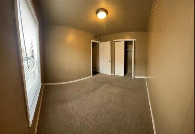 Foto del edificio - 775 W Sycamore St