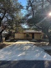 Building Photo - 112 Ave O