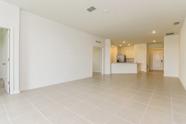 Building Photo - 2039 Hemingway Cir