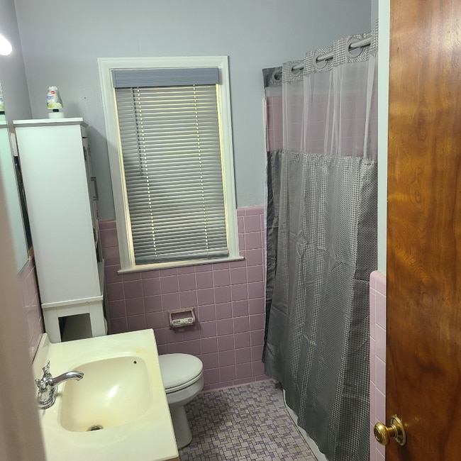 Building Photo - 27139 Penn St