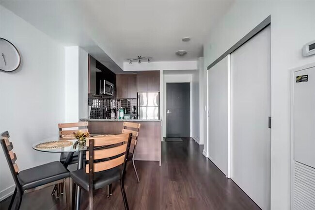 Building Photo - 45 Dunfield Ave