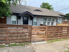 Building Photo - 4213 Congress Ave