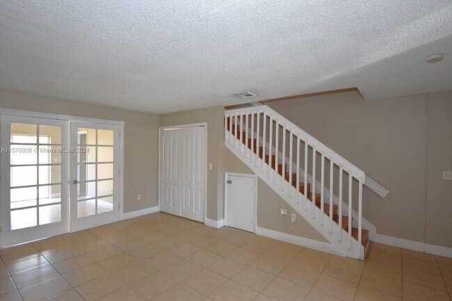 Foto del edificio - 12621 NW 11th Ln