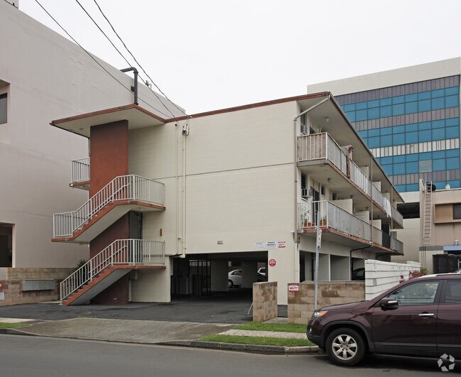 Building Photo - 1954 Young St
