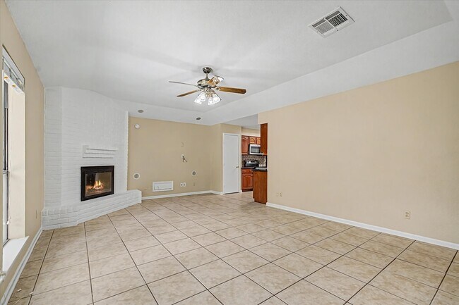 Foto del edificio - 7315 Foxside Ln
