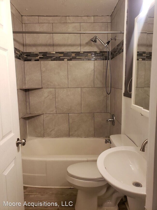 Building Photo - 2 br, 1 bath House - 915 W Pecan