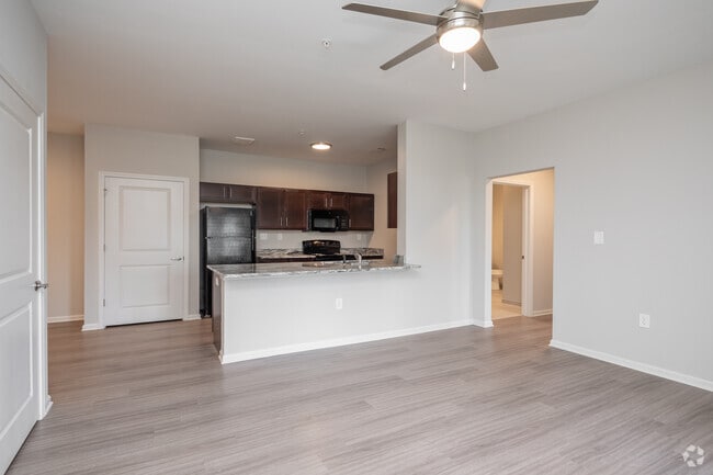2BR, 2BA - 1,072SF - Living Room - Buffalo Trail Apartments