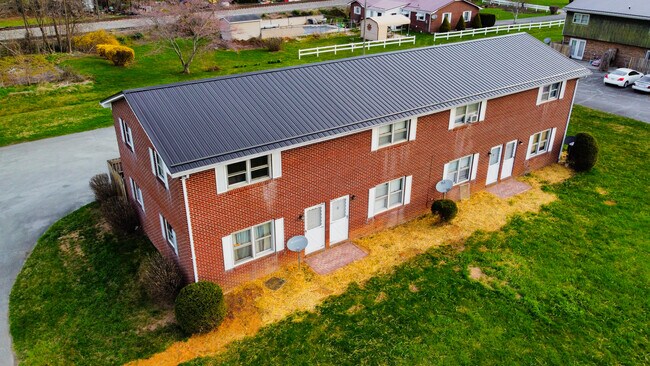 Foto del edificio - Hickory Hills Townhomes