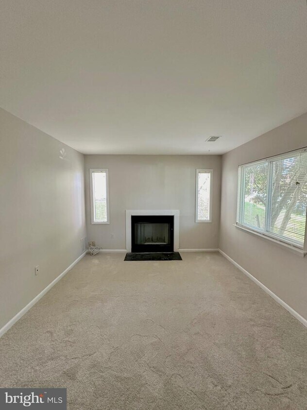 Foto principal - 8650 Inyo Pl