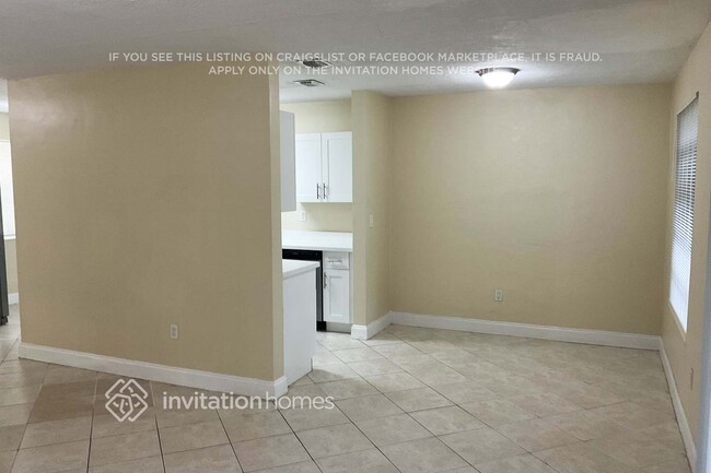 Foto del edificio - 10221 Dolphin Rd