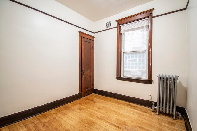 Building Photo - 4249 W 21st Pl
