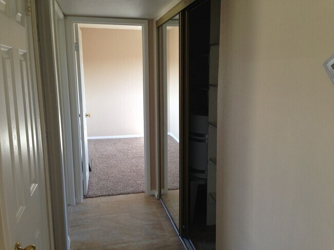 Foto del edificio - 12835 10th St