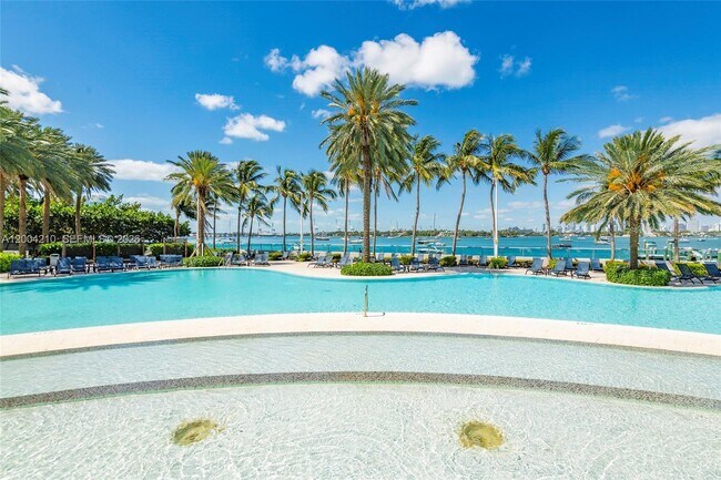 Foto del edificio - 1500 Bay Rd