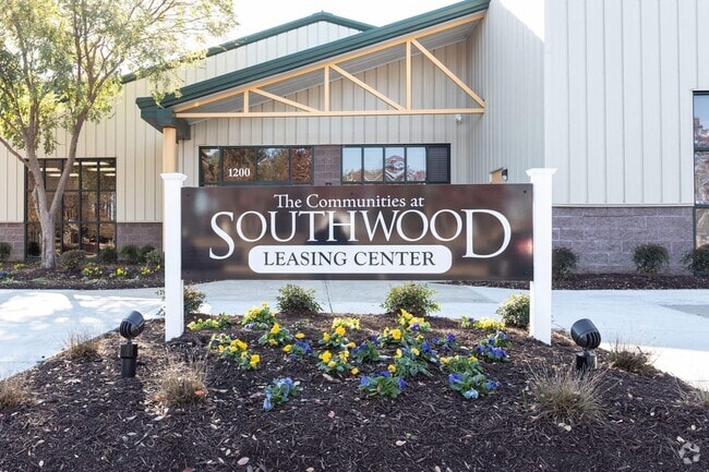 Building Photo - Southwood Apartments