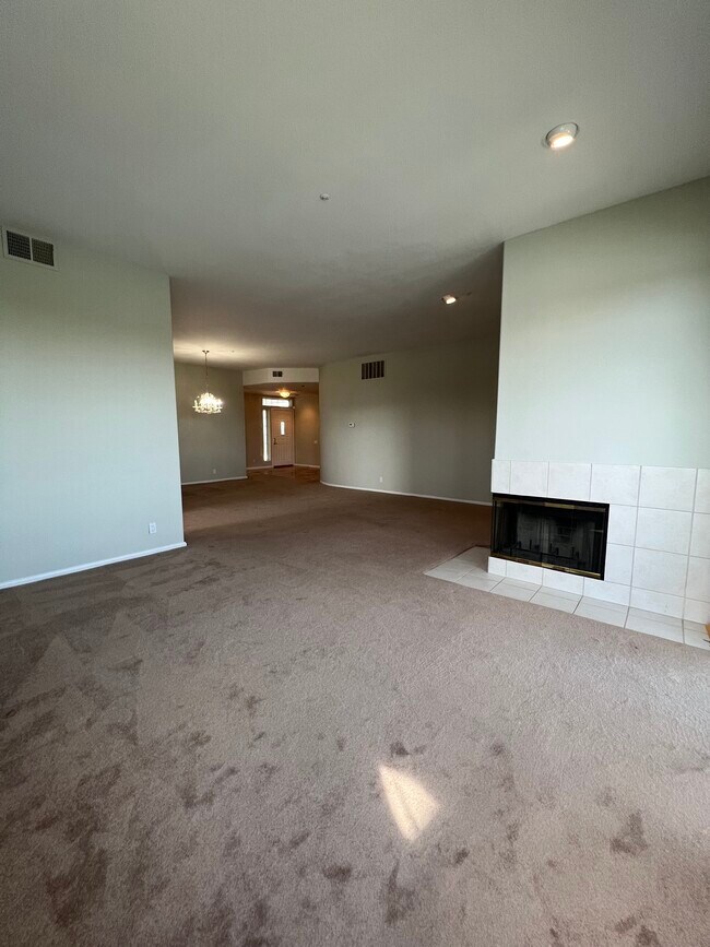 Building Photo - 720 Promontory Point Lane, Unit 2303
