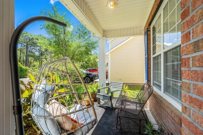 Foto del edificio - 587 Tuckahoe Rd