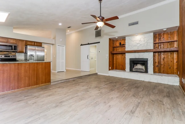 Building Photo - 476 Forest Park Rd