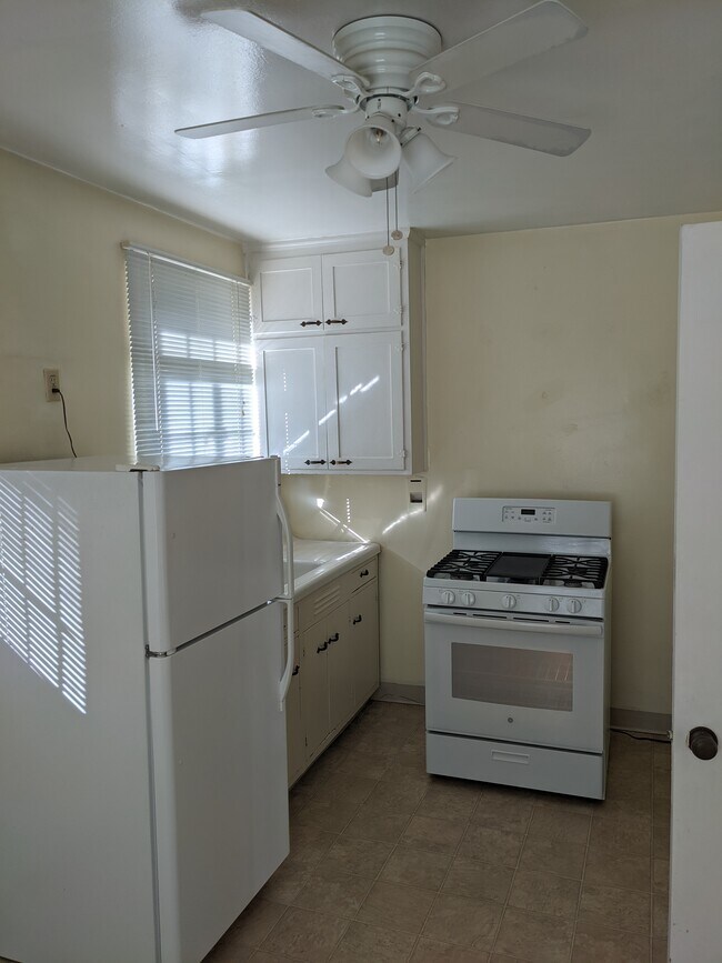 Building Photo - 2319 T St