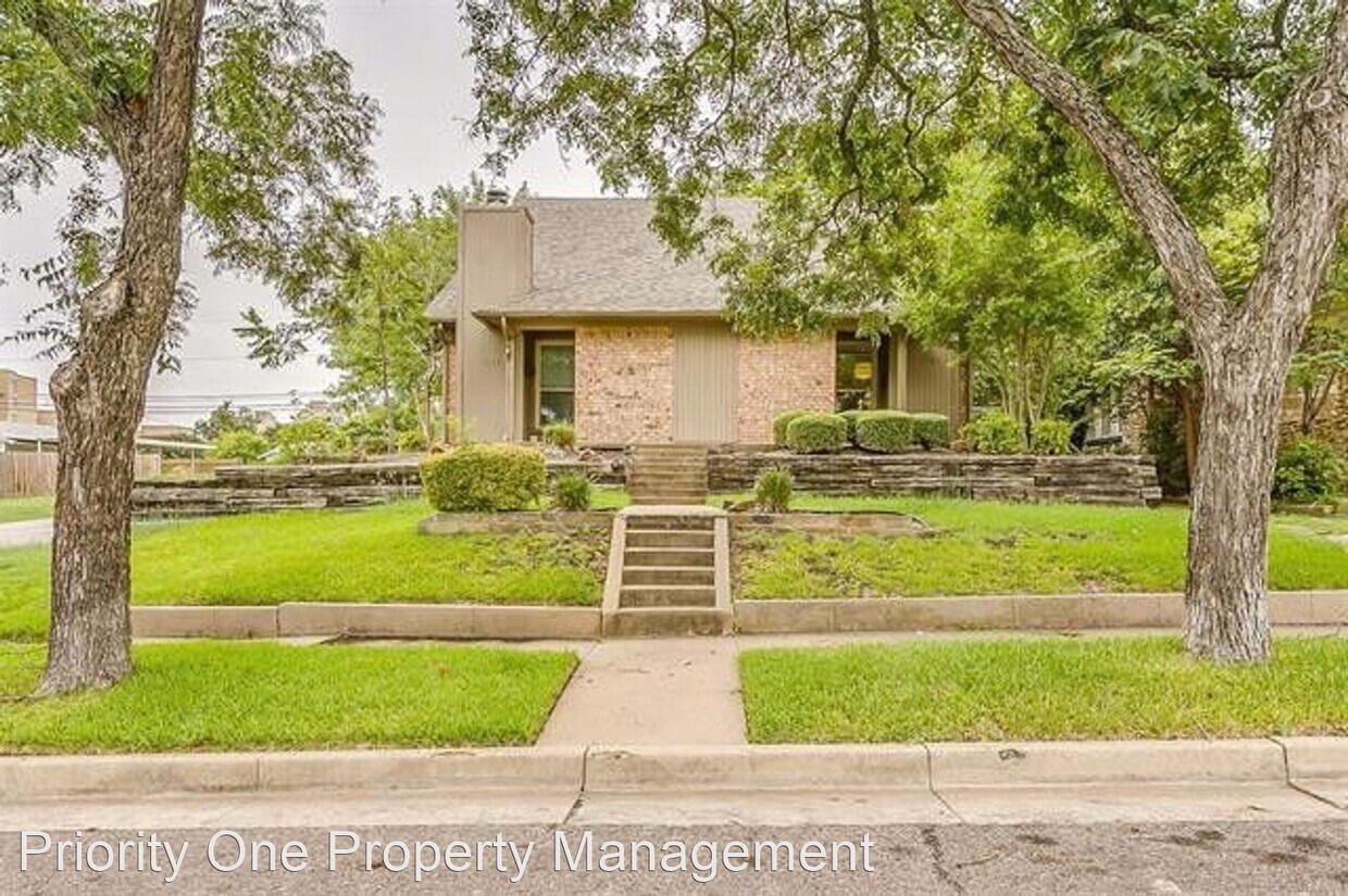 Foto principal - 2 br, 2.5 bath House - 3701 W 6th Street