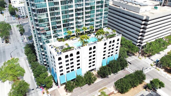 Foto del edificio - 777 N Ashley Dr