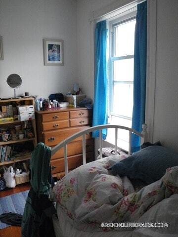 Building Photo - 1905 Beacon St