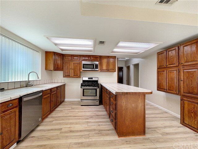 Foto del edificio - 2452 E Woodlyn Rd