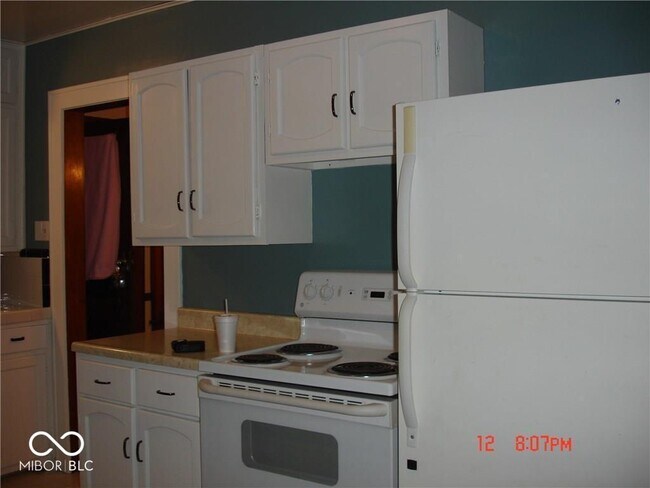 Foto del edificio - 5221 E 10th St