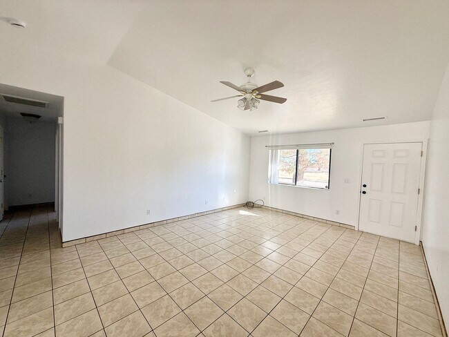 Foto del edificio - Pet Friendly home in Prescott Valley