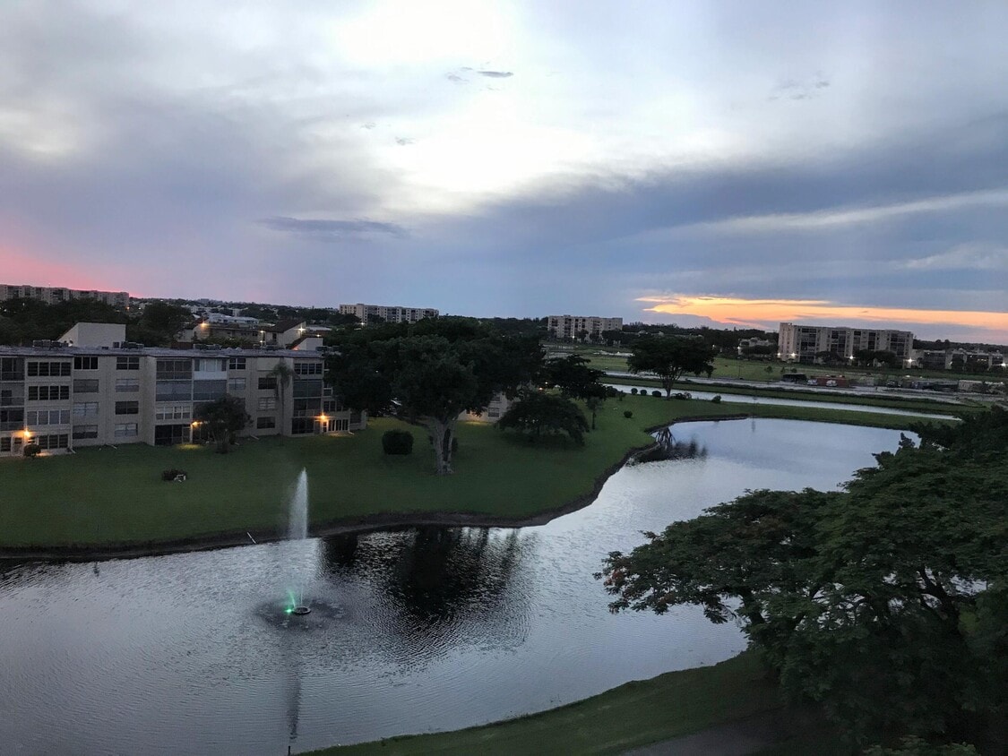 14671 Bonaire Blvd Unit 703, Delray Beach, FL 33446 Condo for Rent in