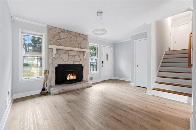 Foto del edificio - 3262 Summer Wood Cir