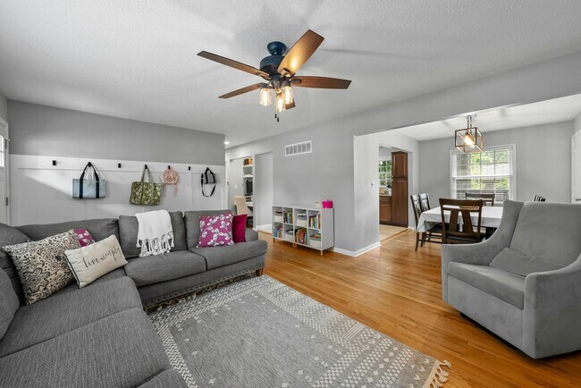 Foto del edificio - 7917 W 92nd Pl