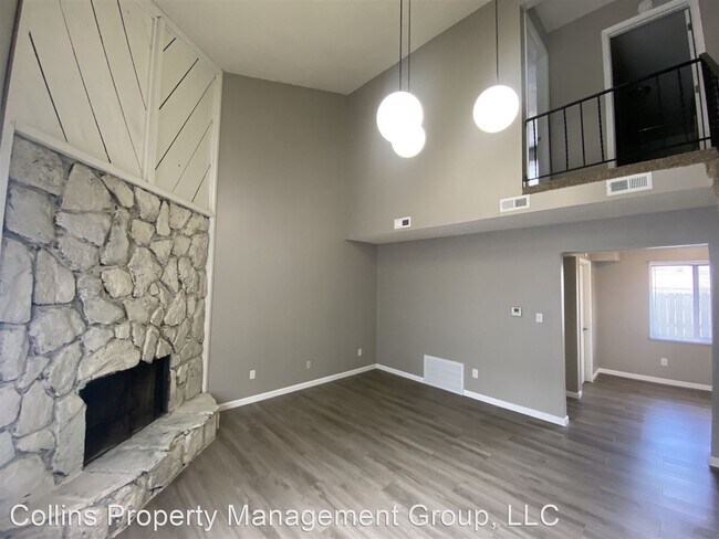 Building Photo - 2 br, 1.5 bath House - Updated 2 bedroom 1...