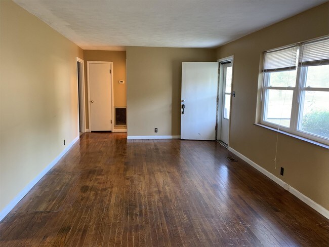 Foto del edificio - 236 Riggs Ave