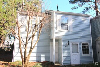 Building Photo - 8517 Pine Thicket Ct