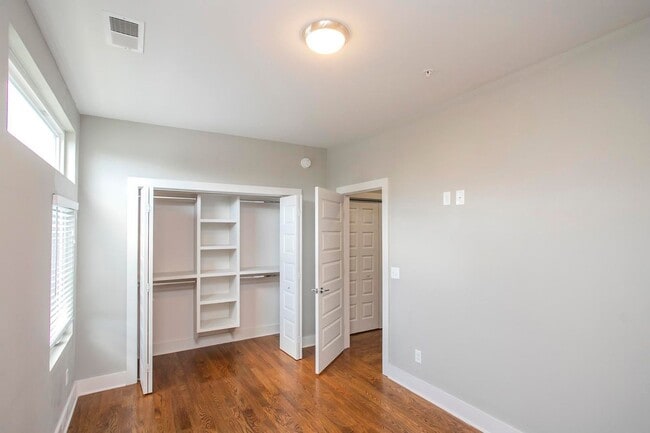 Building Photo - 1025 Dickerson Pike