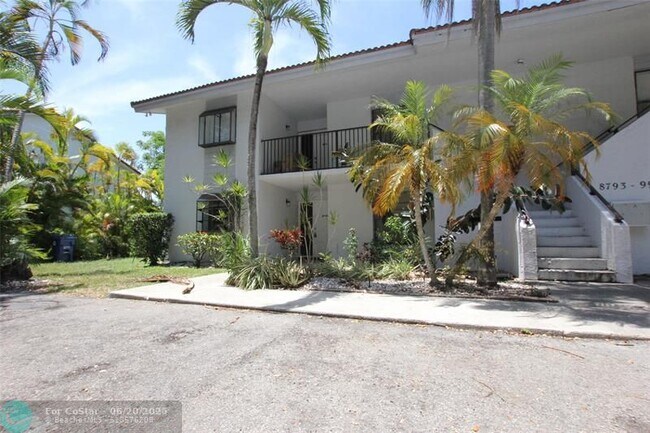 Foto del edificio - 8795 NW 35th St