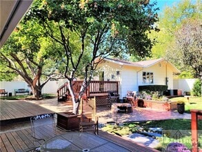 Building Photo - 3133 Beech Ave