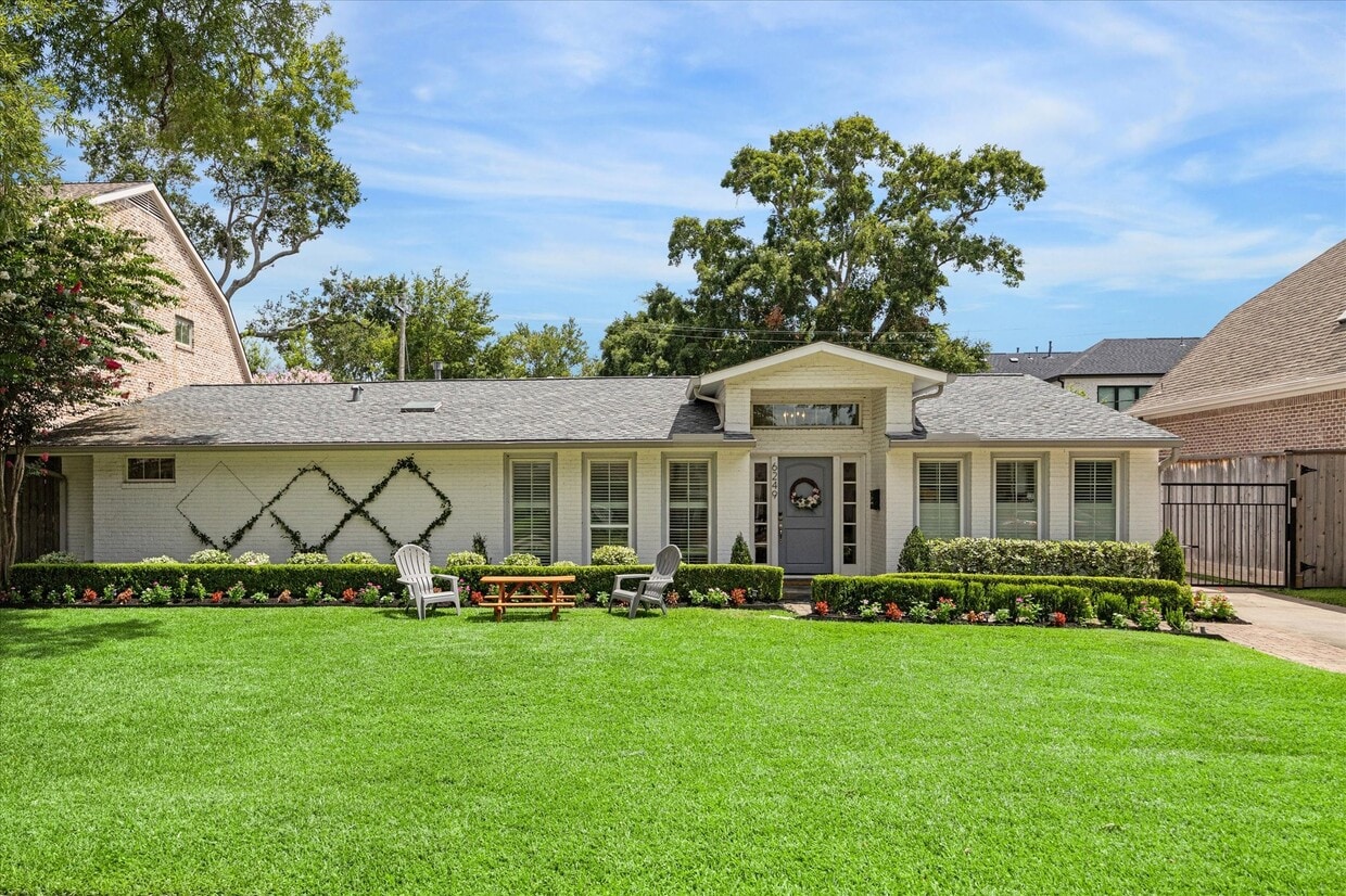 Photo - 6249 Olympia Dr (Houston, TX)