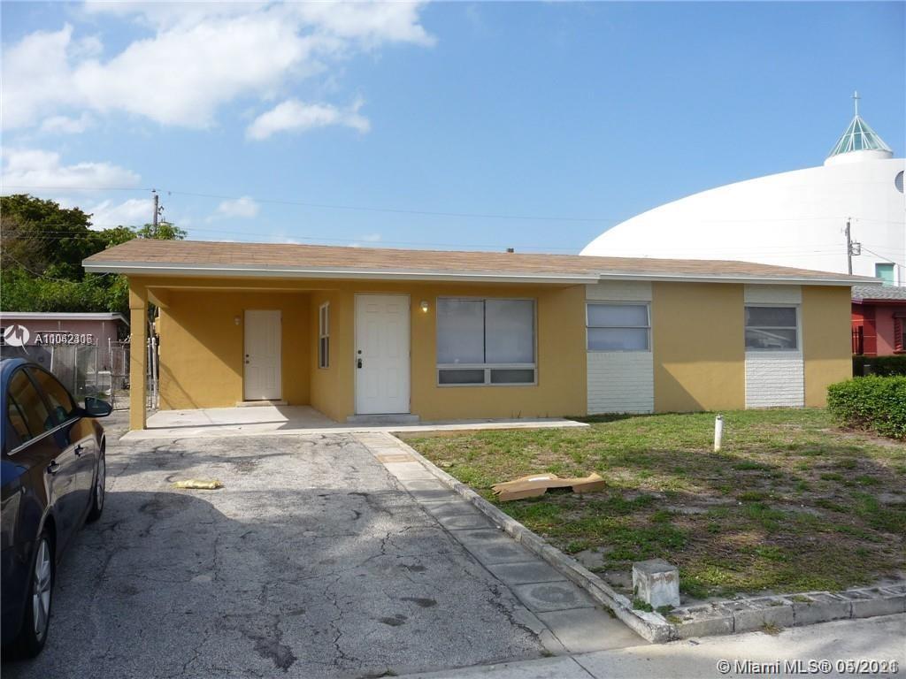 Primary Photo - 2341 NW 12th Ct