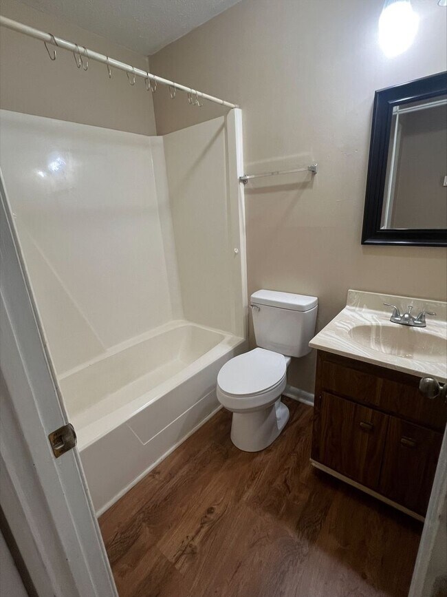 Foto del edificio - Cozy 1 bed 1 bath apartment