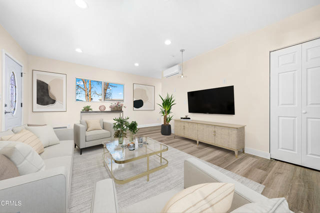 Building Photo - 2861 Altura Ave