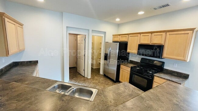 Foto del edificio - 44577 Yucca Ln