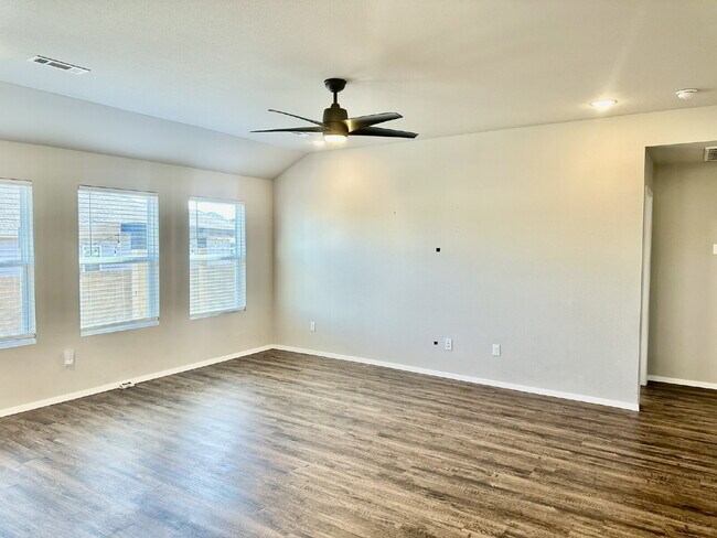 Foto del edificio - 920 Queen St