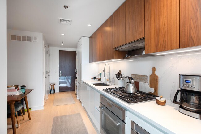 Foto del edificio - 1000 Maxwell Ln