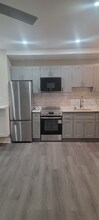 Building Photo - 258 Apsley St