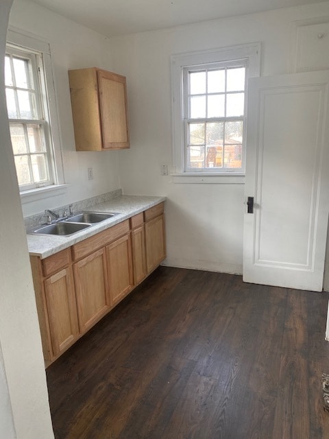 Building Photo - 608 Carnegie St