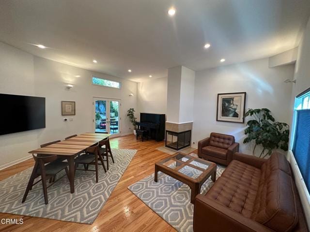 Building Photo - 3551 Dixie Canyon Pl